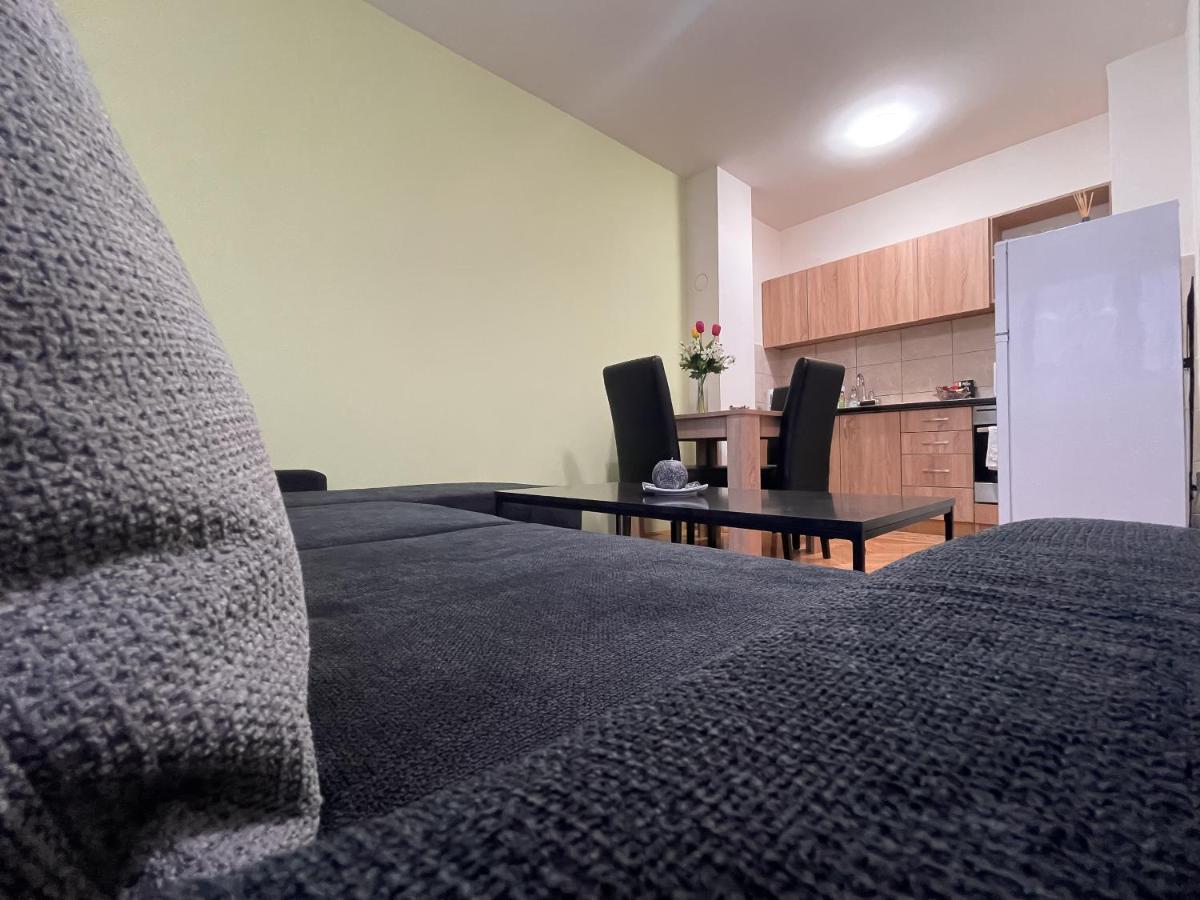 Apartman Central Биелина Екстериор снимка