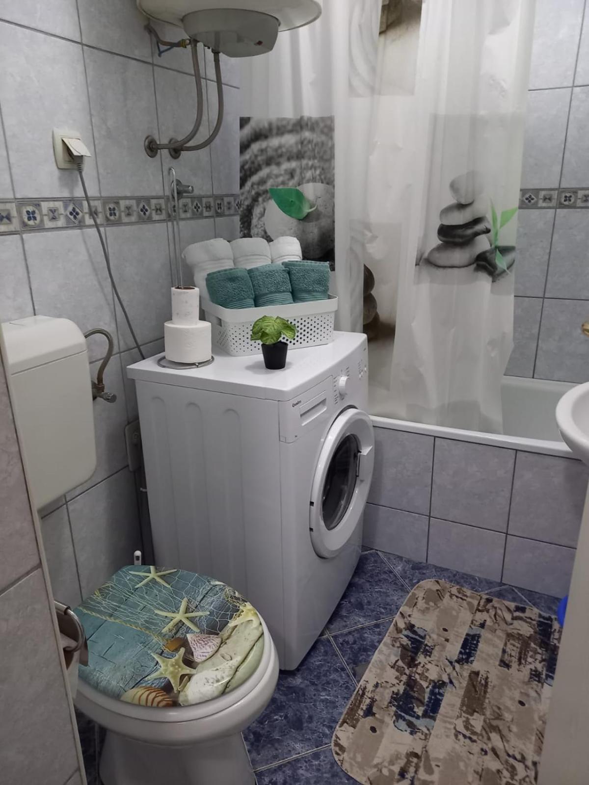 Apartman Central Биелина Екстериор снимка